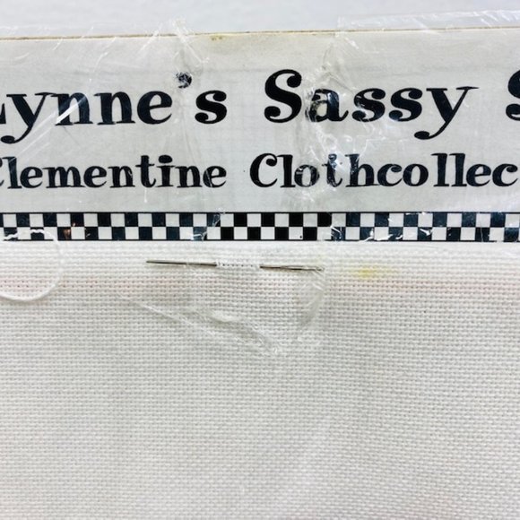 Alma Lynne's Sassy Stitchers Clementine Clothcollector Cross Stitch Kit - New - Picture 6 of 6